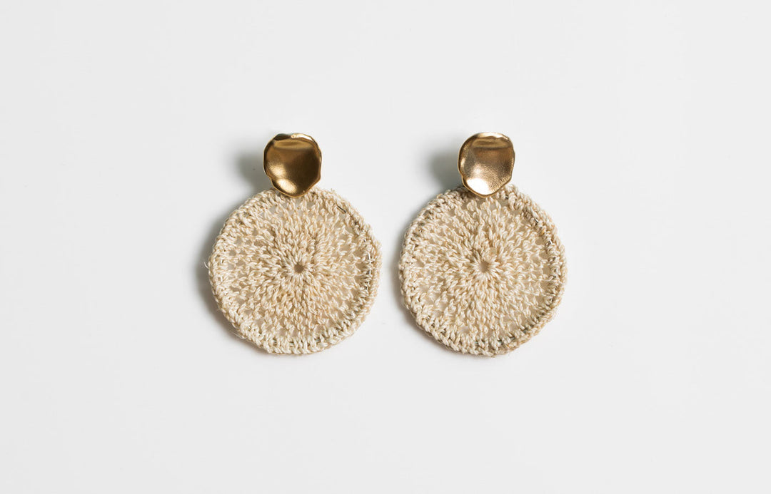Bilum and Bilas Sowana disc earrings - Crochet woven disc earrings with gold ear post