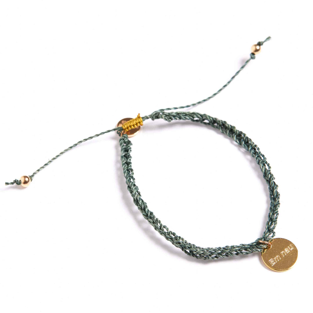 Em Nau Disc Bracelet