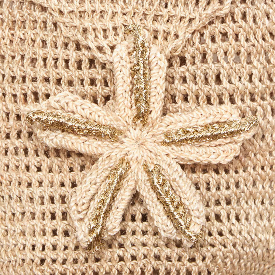 woven starfish clasp on handwoven bag

